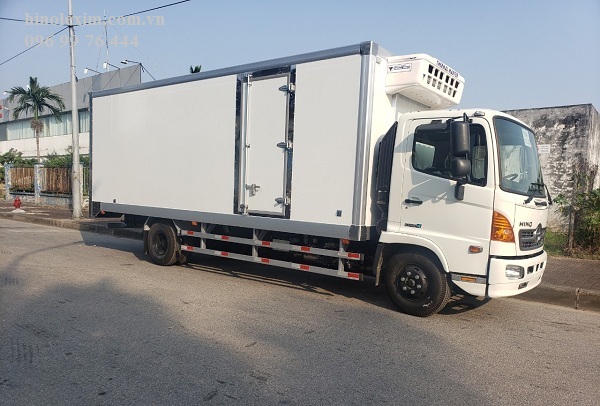 xe tải hino thùng đông lạnh 6 tấn euro4